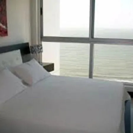Bocagrande, Palmetto Apartmentos Frente a La Playa Apartamento *