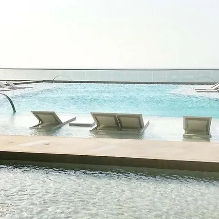 Bocagrande, Palmetto Apartmentos Frente A La Playa Cartagena